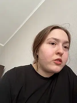 charmingggirl online show from April 10, 2026, 11:04 am