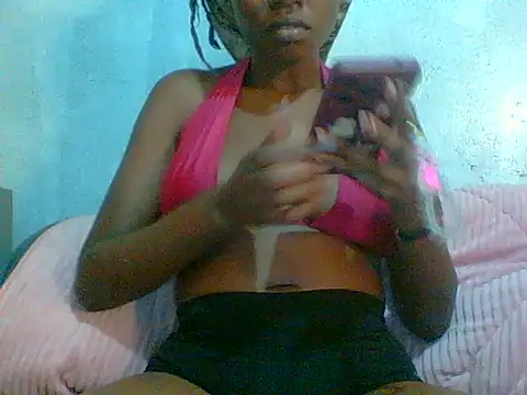 Snapshot of mutshekw chatting on April 30, 2026, 6:47 pm mutshekw online show from April 30, 2026, 6:47 pm