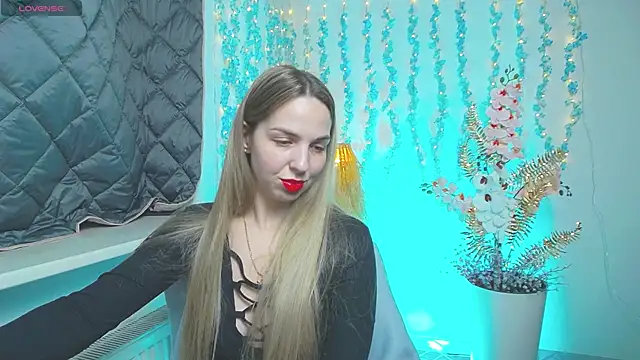 Snapshot of Alexandracandy chatting on April 5, 2026, 12:46 pm Alexandracandy online show from April 5, 2026, 12:46 pm