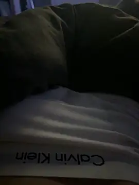 zoladj online show from April 19, 2026, 9:17 pm