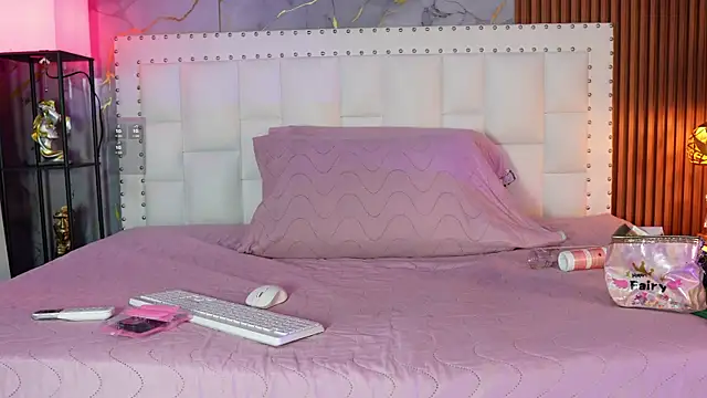 QuickHookupp online show from July 3, 2026, 3:02 am