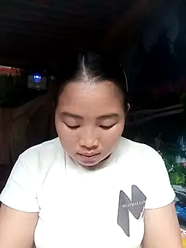 Huemy098 online show from April 15, 2026, 5:25 am