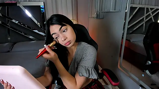 Snapshot of Magic_katt chatting on May 22, 2026, 2:33 pm Magic katt online show from May 22, 2026, 2:33 pm