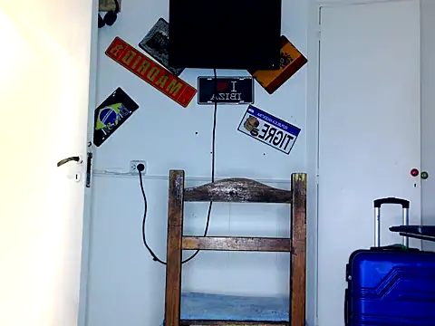 Snapshot of freddymdq100 chatting on April 24, 2026, 4:26 am freddymdq100 online show from April 24, 2026, 4:26 am