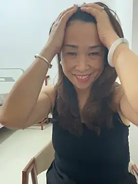 Snapshot of keke-77 chatting on April 10, 2026, 12:54 pm keke-77 online show from April 10, 2026, 12:54 pm