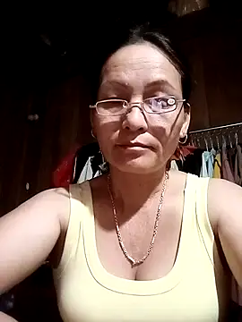 Snapshot of Lliygy chatting on June 20, 2026, 9:06 pm Lliygy online show from June 20, 2026, 9:06 pm