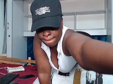 SweetJoy696 online show from July 27, 2026, 11:23 pm