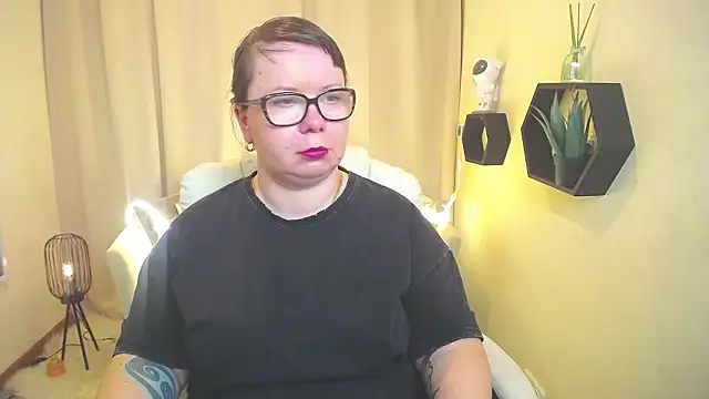 Snapshot of BonnnyBoobsy chatting on March 21, 2026, 8:19 am BonnnyBoobsy online show from March 21, 2026, 8:19 am