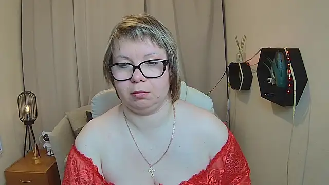Snapshot of BonnnyBoobsy chatting on May 3, 2026, 6:08 am BonnnyBoobsy online show from May 3, 2026, 6:08 am