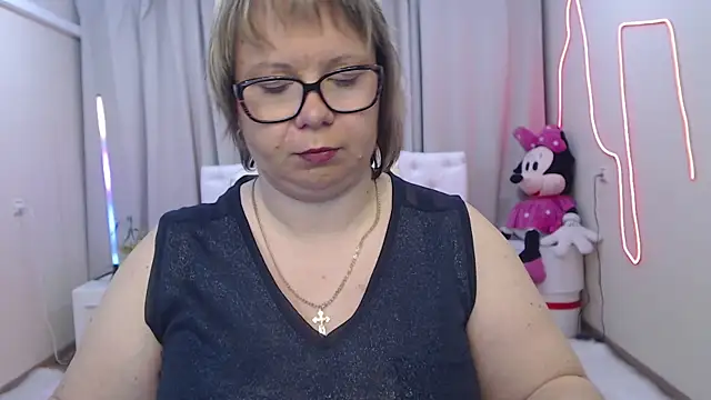Snapshot of BonnnyBoobsy chatting on May 18, 2026, 6:47 pm BonnnyBoobsy online show from May 18, 2026, 6:47 pm