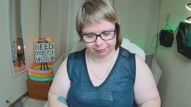 Snapshot of BonnnyBoobsy chatting on May 22, 2026, 6:35 pm BonnnyBoobsy online show from May 22, 2026, 6:35 pm