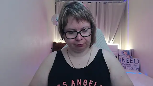 Snapshot of BonnnyBoobsy chatting on May 23, 2026, 6:34 pm BonnnyBoobsy online show from May 23, 2026, 6:34 pm