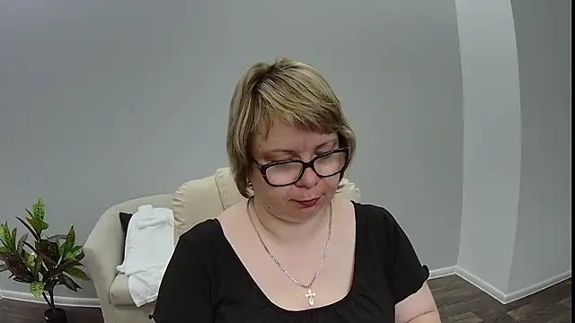 BonnnyBoobsy online show from July 19, 2026, 6:11 pm
