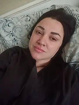 Elsie-Nora online show from May 15, 2026, 5:03 am