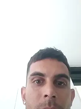 Snapshot of Dereckrose23 chatting on April 3, 2026, 9:57 pm Dereckrose23 online show from April 3, 2026, 9:57 pm