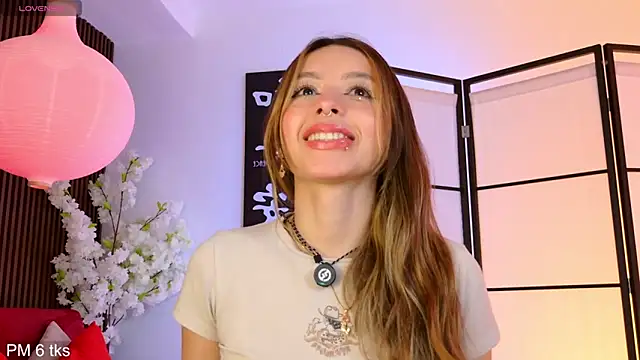 Elysia carter online show from April 17, 2026, 9:29 pm