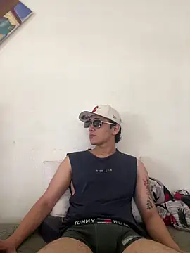 Hazhitr online show from March 20, 2026, 2:33 pm