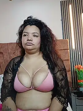 Snapshot of Lara_Seduce chatting on May 26, 2026, 1:34 am Lara Seduce online show from May 26, 2026, 1:34 am