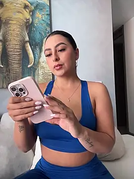 Snapshot of KattyCollins_ chatting on March 20, 2026, 7:08 pm KattyCollins online show from March 20, 2026, 7:08 pm