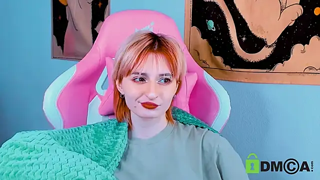 Snapshot of Kira__Cutie chatting on May 12, 2026, 9:23 pm Kira Cutie online show from May 12, 2026, 9:23 pm