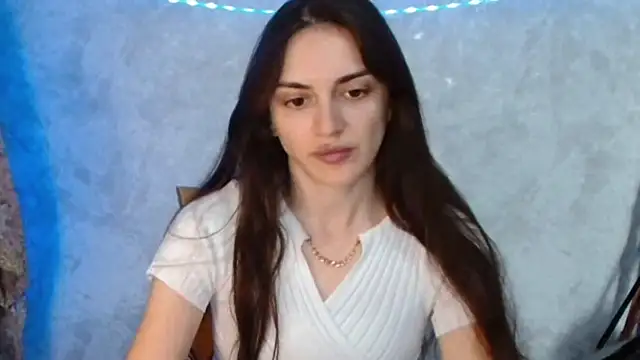 Snapshot of RoxiCherry chatting on May 19, 2026, 7:15 am RoxiCherry online show from May 19, 2026, 7:15 am