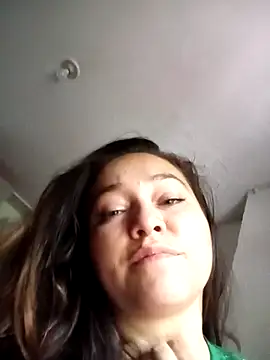 Snapshot of SabrinaVantress chatting on April 8, 2026, 4:40 pm SabrinaVantress online show from April 8, 2026, 4:40 pm