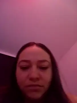 Snapshot of SabrinaVantress chatting on May 3, 2026, 3:34 am SabrinaVantress online show from May 3, 2026, 3:34 am