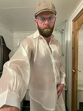 mrmoi1234 online show from May 25, 2026, 10:27 pm