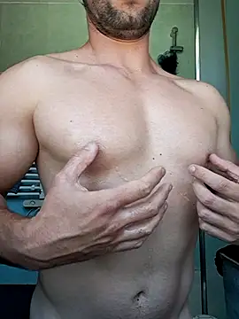 Snapshot of cajouforxx chatting on July 6, 2026, 4:20 pm cajouforxx online show from July 6, 2026, 4:20 pm