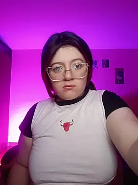 Snapshot of Gigi_hart7 chatting on June 2, 2026, 3:52 am Gigi hart7 online show from June 2, 2026, 3:52 am