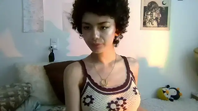 Snapshot of Tabitta_ chatting on April 23, 2026, 5:37 pm Tabitta online show from April 23, 2026, 5:37 pm