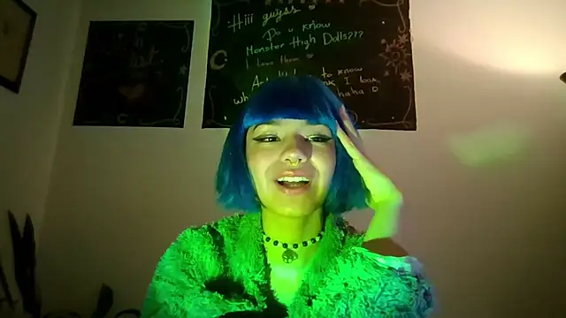 Snapshot of Tabitta_ chatting on May 18, 2026, 4:07 am Tabitta online show from May 18, 2026, 4:07 am