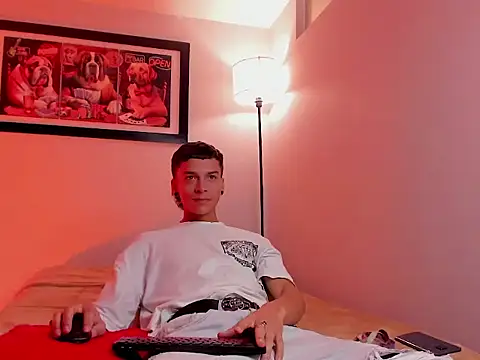 Snapshot of Noahh_Saky chatting on March 23, 2026, 4:27 am Noahh Saky online show from March 23, 2026, 4:27 am