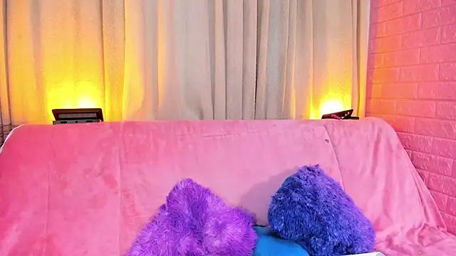 SofiiaCutee online show from June 14, 2026, 2:35 am