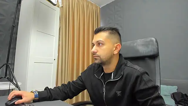 Snapshot of BryceReign chatting on March 24, 2026, 5:23 am BryceReign online show from March 24, 2026, 5:23 am