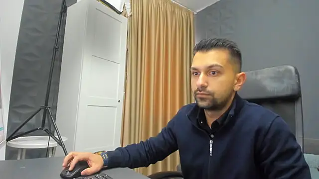 Snapshot of BryceReign chatting on March 26, 2026, 5:35 am BryceReign online show from March 26, 2026, 5:35 am