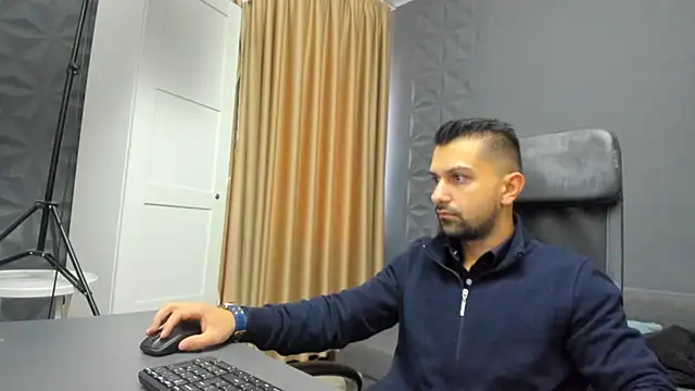 Snapshot of BryceReign chatting on March 27, 2026, 5:35 am BryceReign online show from March 27, 2026, 5:35 am