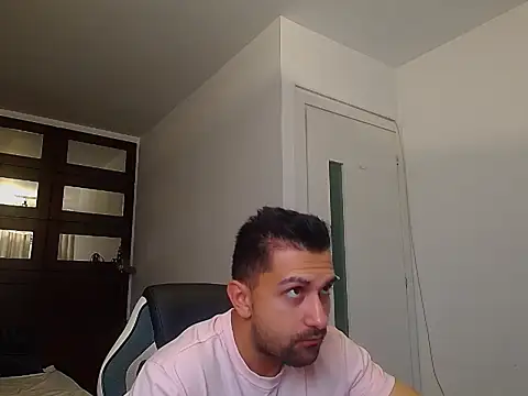 BryceReign online show from May 24, 2026, 4:28 am