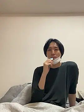 Snapshot of youta200 chatting on June 6, 2026, 7:46 am youta200 online show from June 6, 2026, 7:46 am