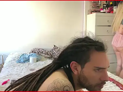 DreadObsessionxX online show from May 15, 2026, 1:29 pm