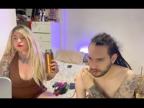 DreadObsessionxX online show from May 18, 2026, 5:35 am