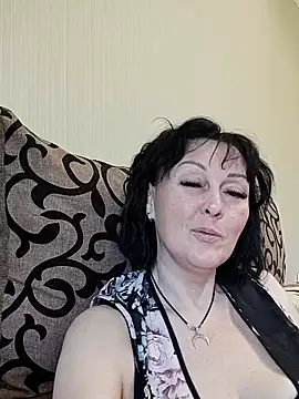 Snapshot of HelgaDennis chatting on May 16, 2026, 11:53 am HelgaDennis online show from May 16, 2026, 11:53 am