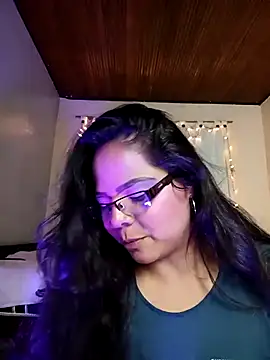 Snapshot of ROUSSE_SINCLAIR chatting on April 28, 2026, 2:27 am ROUSSE SINCLAIR online show from April 28, 2026, 2:27 am