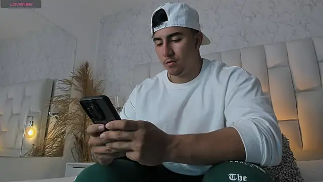 Zane cruz online show from March 24, 2026, 11:59 am