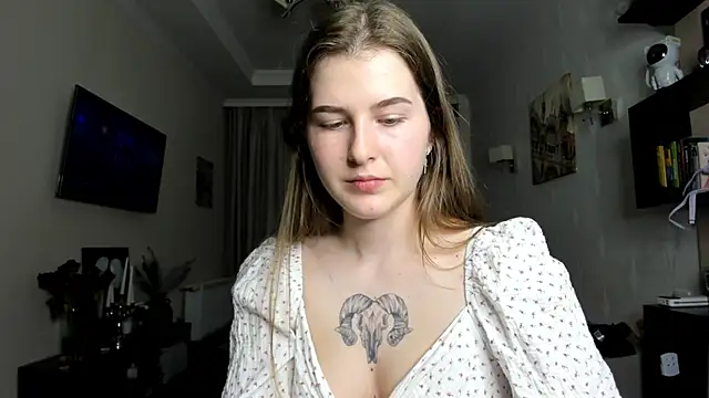 Snapshot of OhMyAlice chatting on April 15, 2026, 9:48 pm OhMyAlice online show from April 15, 2026, 9:48 pm