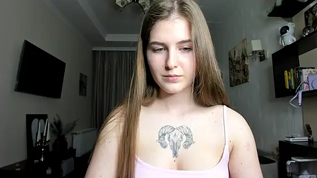 Snapshot of OhMyAlice chatting on April 16, 2026, 9:39 pm OhMyAlice online show from April 16, 2026, 9:39 pm