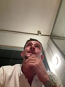 Snapshot of globalfucker34 chatting on July 1, 2026, 8:19 pm globalfucker34 online show from July 1, 2026, 8:19 pm