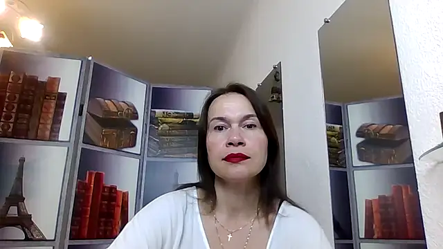 Selena Moo online show from May 12, 2026, 8:11 am