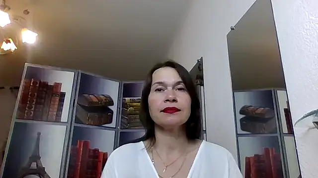 Selena Moo online show from May 15, 2026, 8:32 am