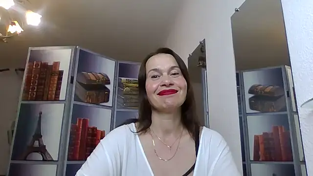 Selena Moo online show from May 20, 2026, 8:04 pm